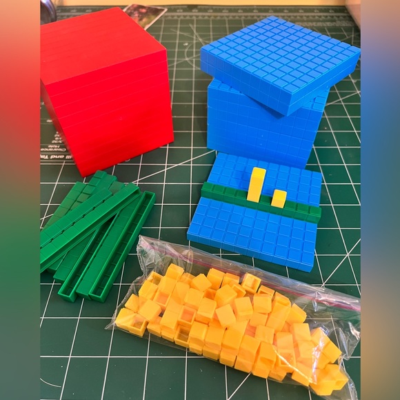 Base 10 Block Cube Math Manipulative - Picture 2 of 3